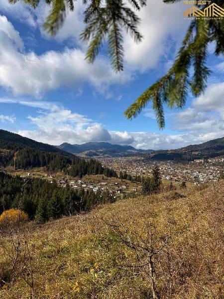 Смт. Верховина. Присілок Пушкар. Земельна ділянка площею 74сотих.