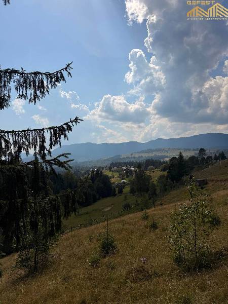 С. Кривопілля (Кривопільський перевал). 28 сотих. Туристична локація